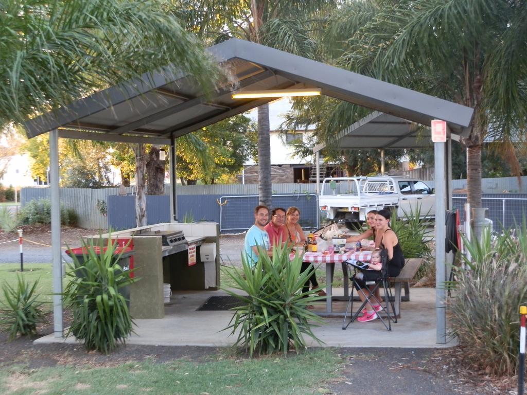Narrabri Motel And Caravan Park Dış mekan fotoğraf