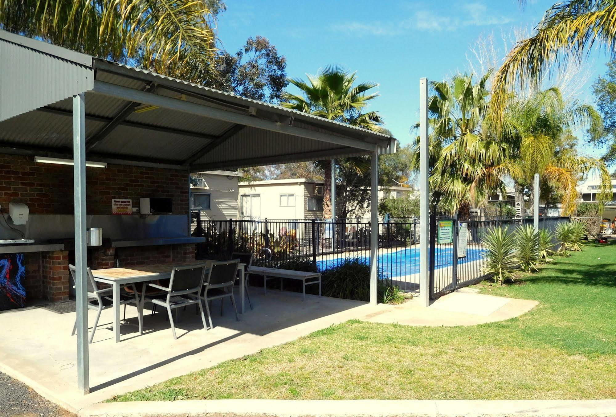 Narrabri Motel And Caravan Park Dış mekan fotoğraf
